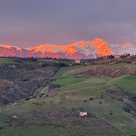 Vingardsferie I Abruzzo - Valle Del Sole Med Basseng * Atri